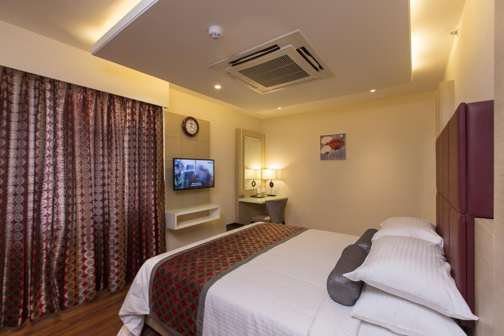 The President Hotel Hubli Esterno foto